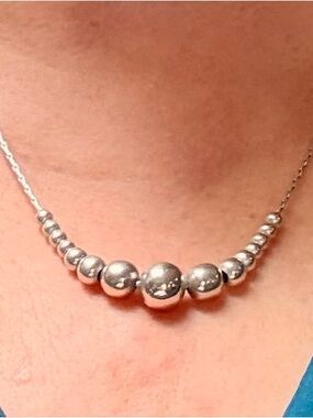Sterling Silver 925 Graduated Ball Bead Necklace — 41cm / 16”